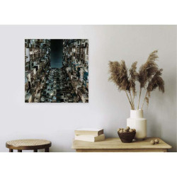 Poster urbain grand format aux tons sombres