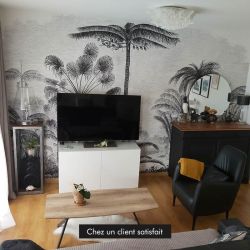 Tapisserie gravure paysage de jungle installée chez une cliente