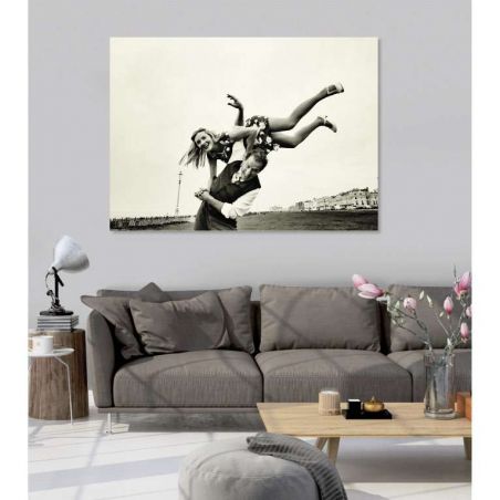 DANCING IN BRIGHTON canvas print