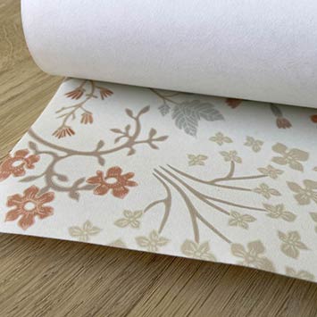Papier intissé préencollé
