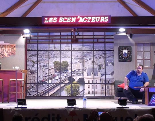 Décor de théâtre Paris en papier peint
